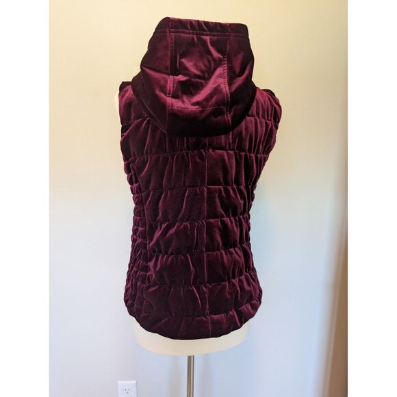 Plum Velvet BNCI Quilted Puffer Vest With Hood & Full Zip Closure M - Picture 2 of 4